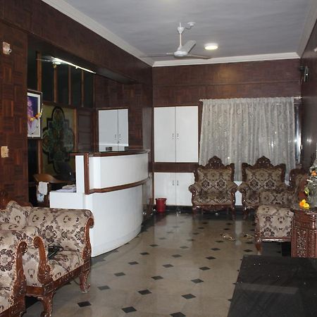 Royale Inn Vapi Kültér fotó