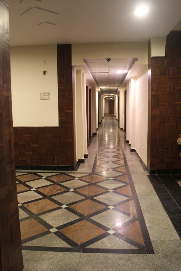 Royale Inn Vapi Kültér fotó