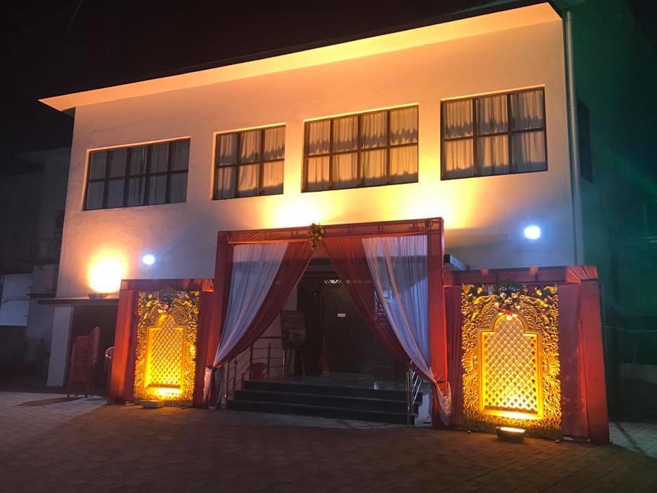 Royale Inn Vapi Kültér fotó