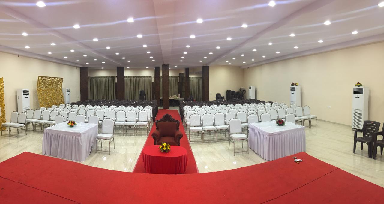 Royale Inn Vapi Kültér fotó