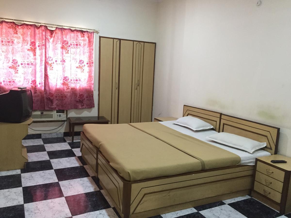 Royale Inn Vapi Kültér fotó