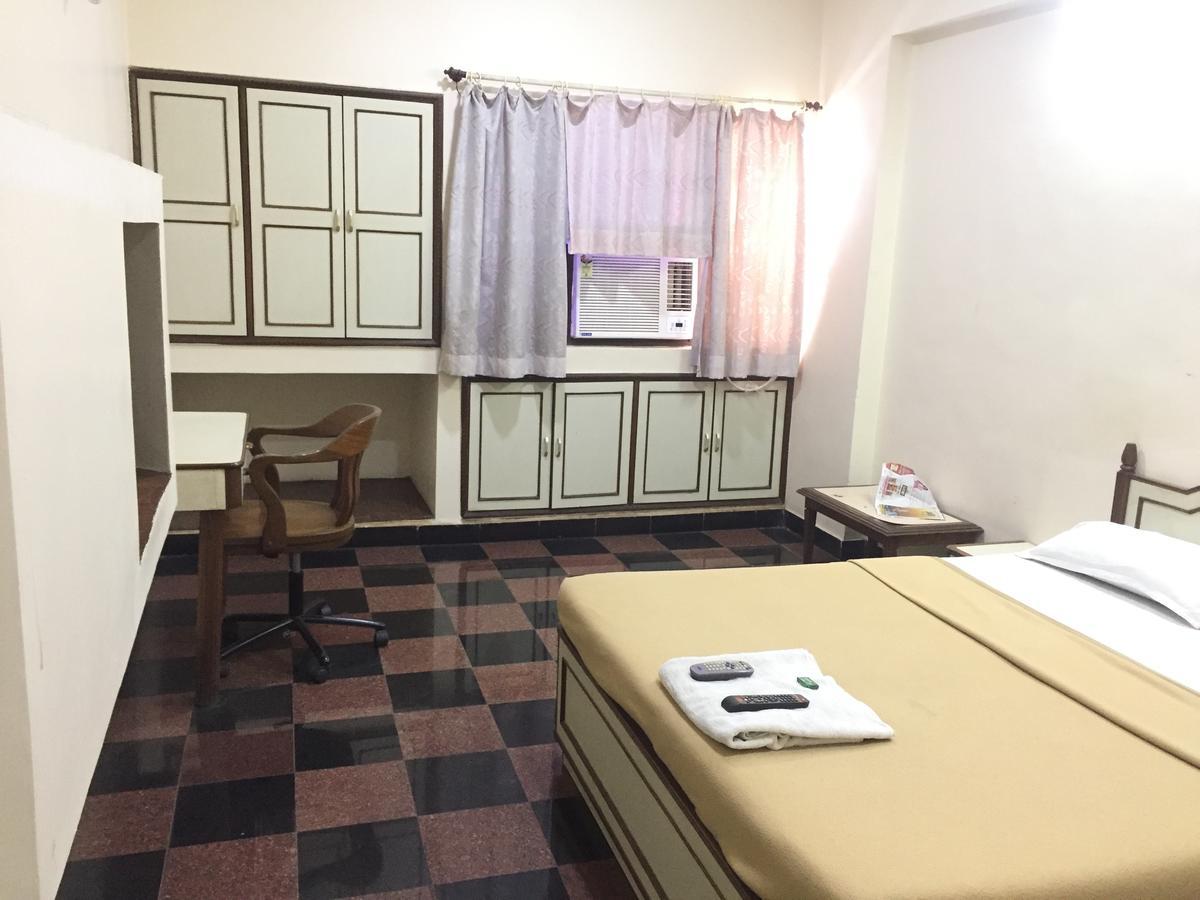 Royale Inn Vapi Kültér fotó